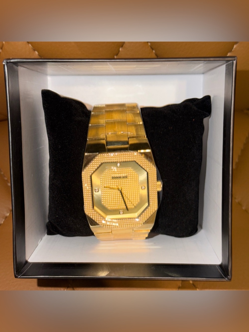 Invicta Cuadro Men's 40mm
Watch Gold 49869
